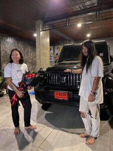 คอหวยแห่ซื้อป้ายรถ“ต้องเต”ผู้กำกับ500ล้าน